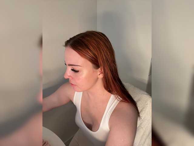 YourDreamWoman live cam on BongaCams