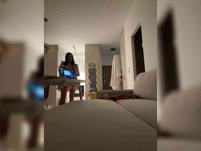 YourDreamWoman webcam