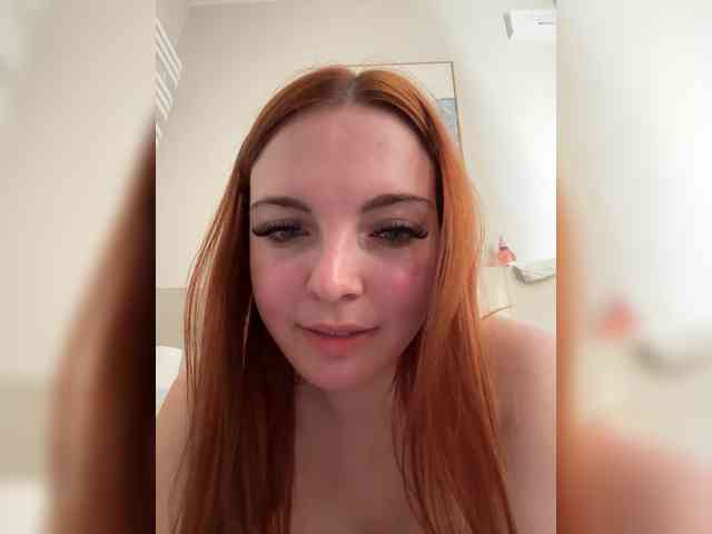 YourDreamWoman webcam