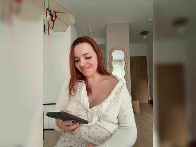 Model: YourDreamWoman