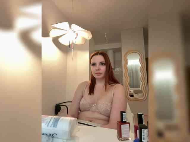 YourDreamWoman webcam