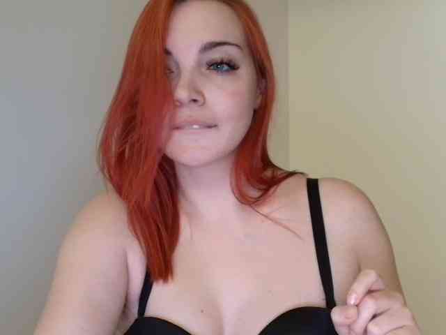 YourDreamWoman webcam