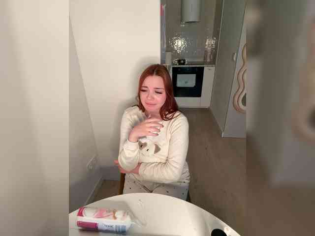 YourDreamWoman webcam