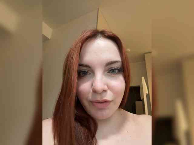 YourDreamWoman webcam