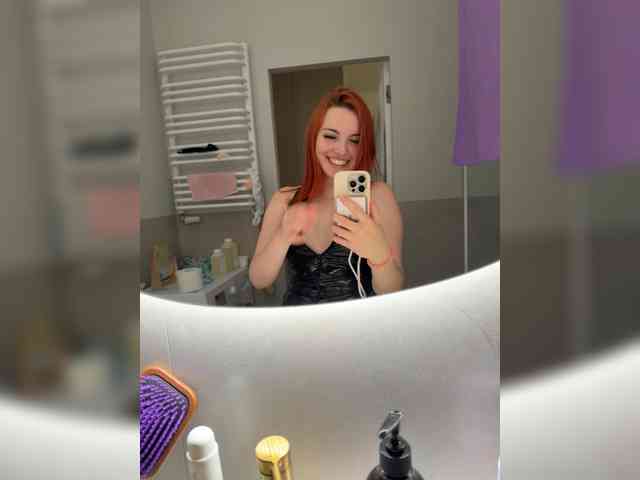 YourDreamWoman webcam