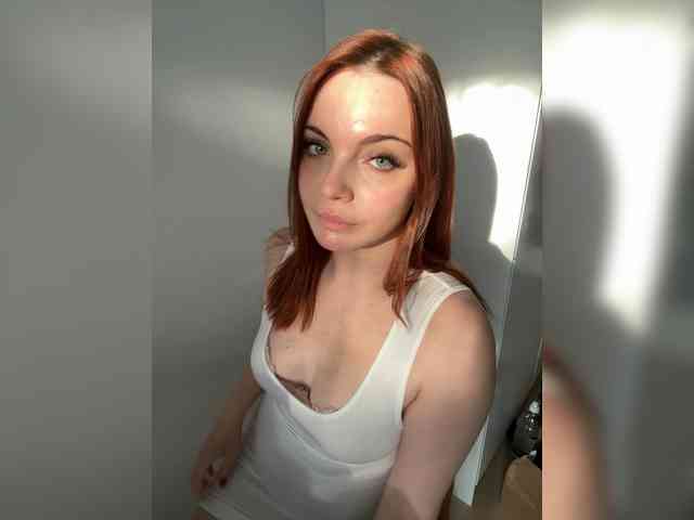 YourDreamWoman webcam