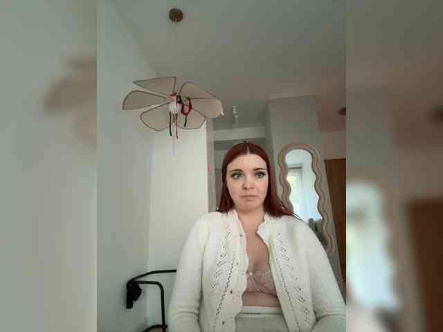 YourDreamWoman webcam