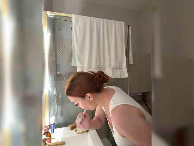 YourDreamWoman webcam