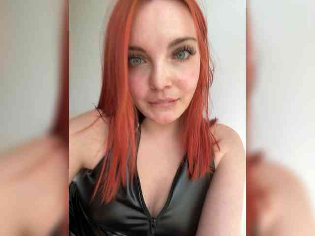 Model: YourDreamWoman