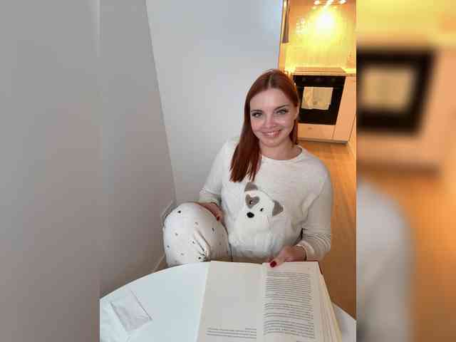 YourDreamWoman webcam