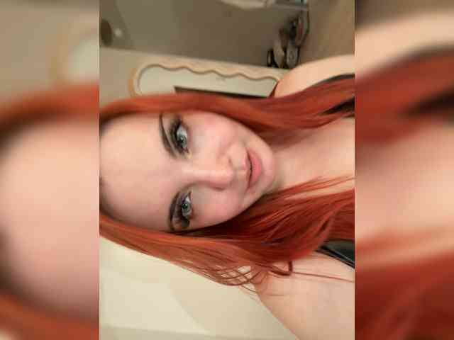 YourDreamWoman webcam