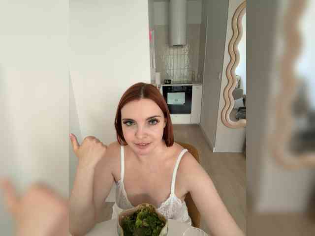 YourDreamWoman webcam