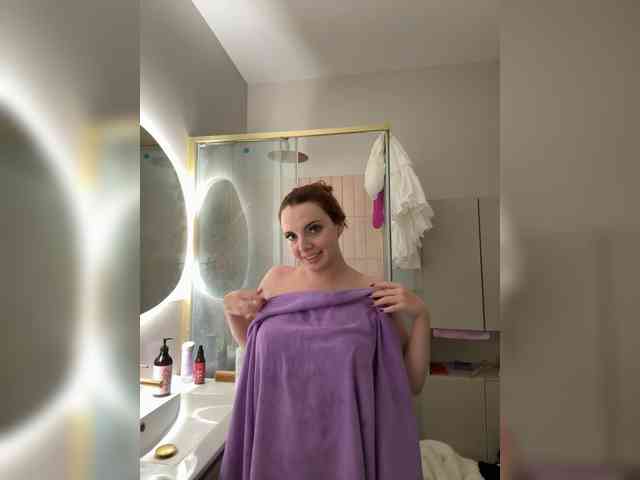 YourDreamWoman webcam