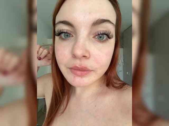 YourDreamWoman webcam