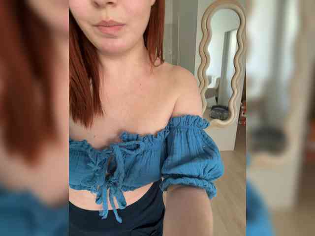 YourDreamWoman webcam