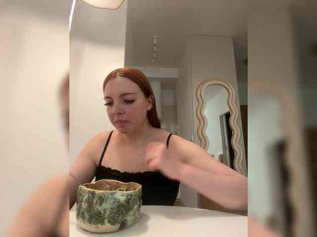 YourDreamWoman webcam