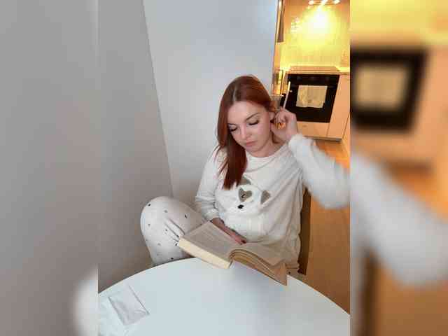 YourDreamWoman webcam