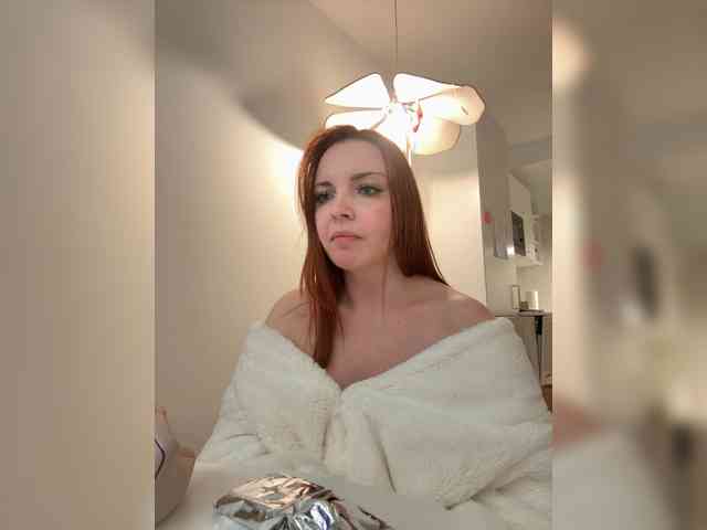 Model: YourDreamWoman