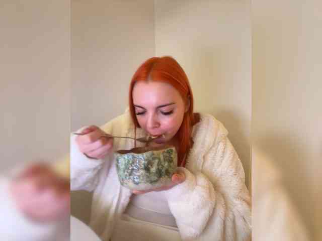 YourDreamWoman webcam