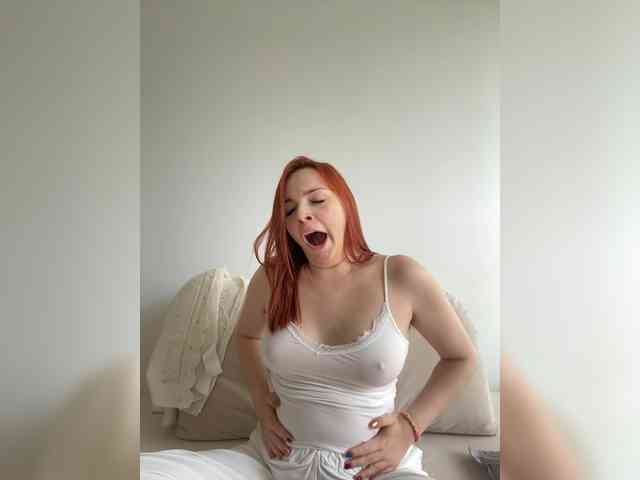YourDreamWoman webcam