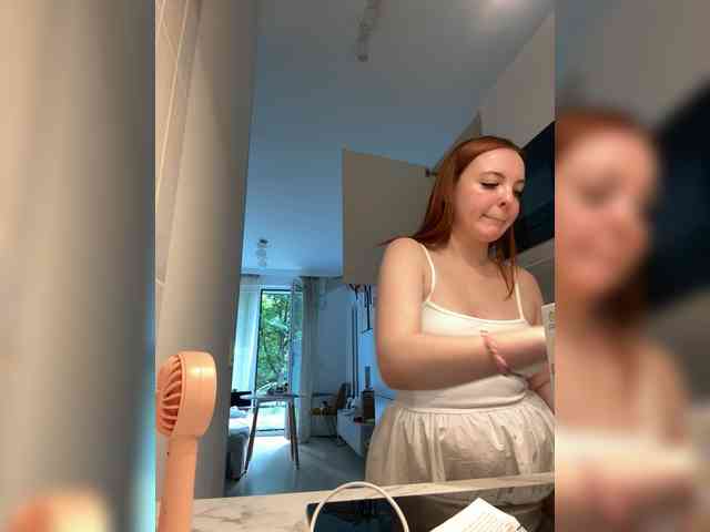 YourDreamWoman webcam