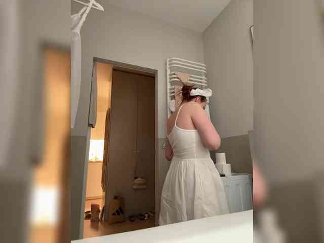 YourDreamWoman webcam