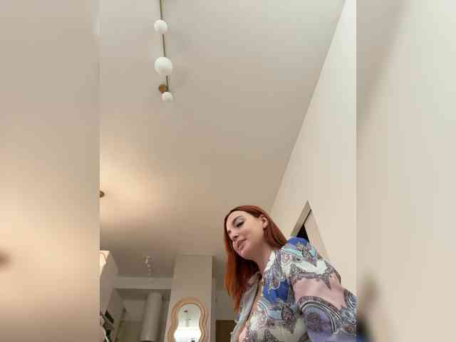 Model: YourDreamWoman