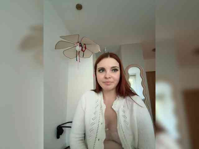 YourDreamWoman webcam