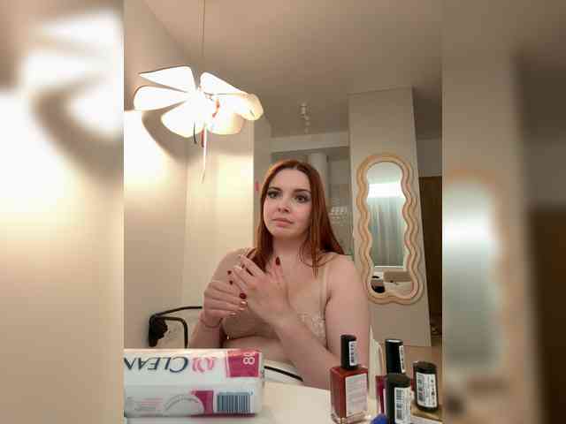 YourDreamWoman webcam