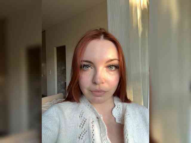 Model: YourDreamWoman