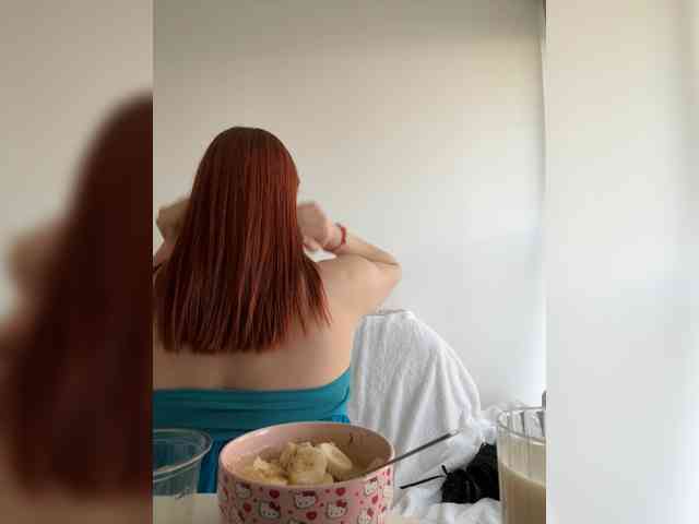 Model: YourDreamWoman