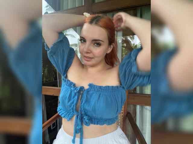 Model: YourDreamWoman