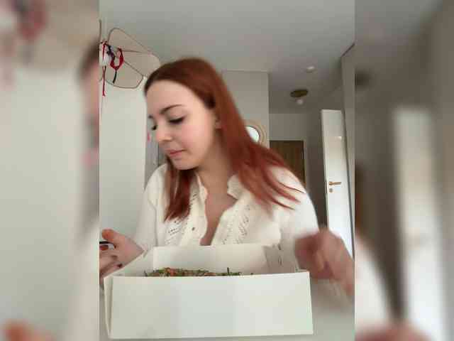 YourDreamWoman webcam