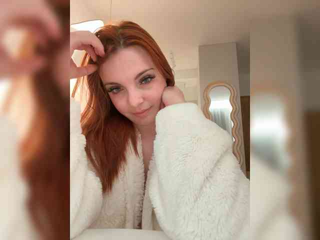 YourDreamWoman webcam