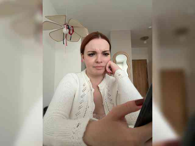 YourDreamWoman webcam