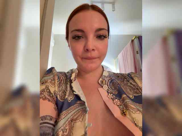 YourDreamWoman webcam