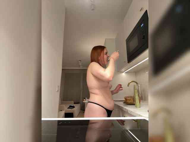 YourDreamWoman webcam