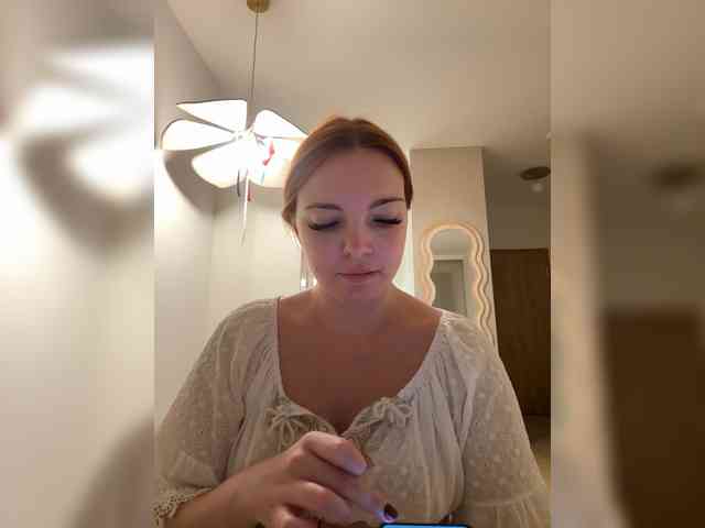 YourDreamWoman webcam