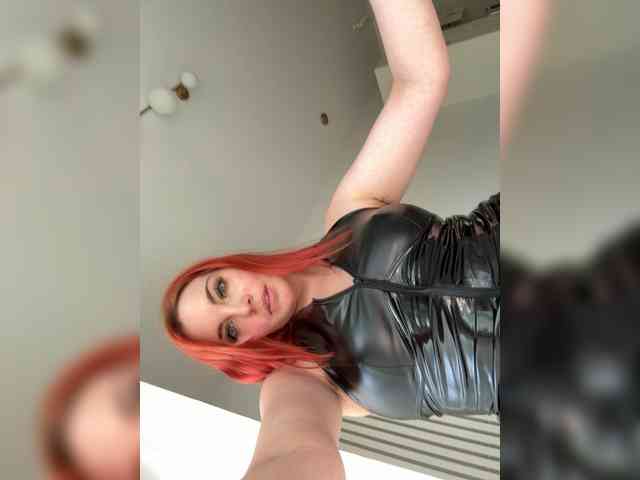 YourDreamWoman webcam