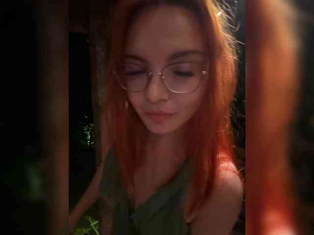 YourDreamWoman webcam