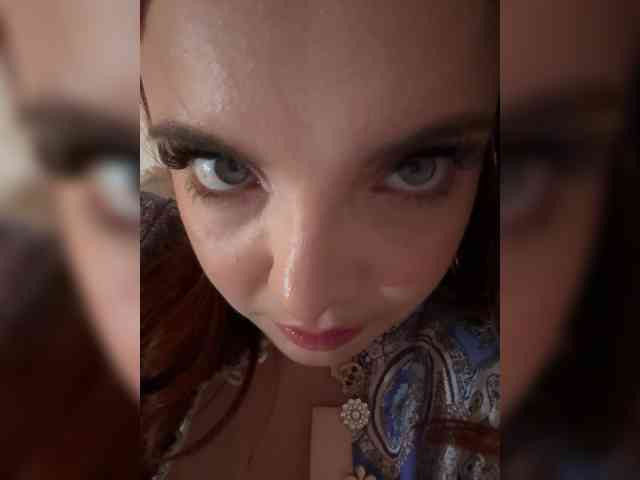 YourDreamWoman webcam
