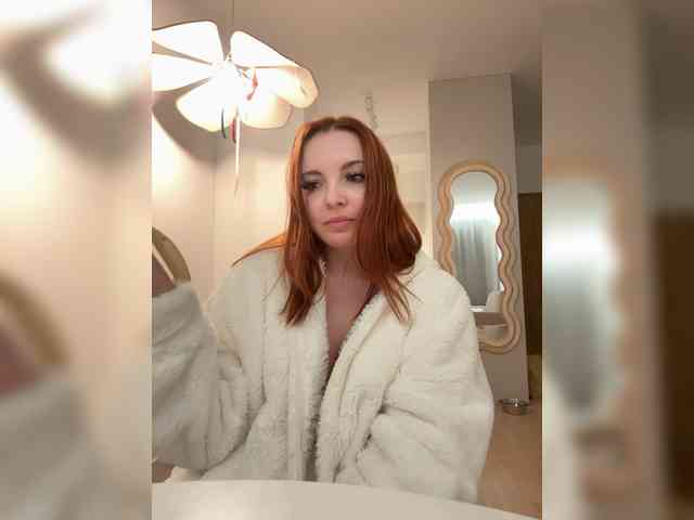 YourDreamWoman webcam