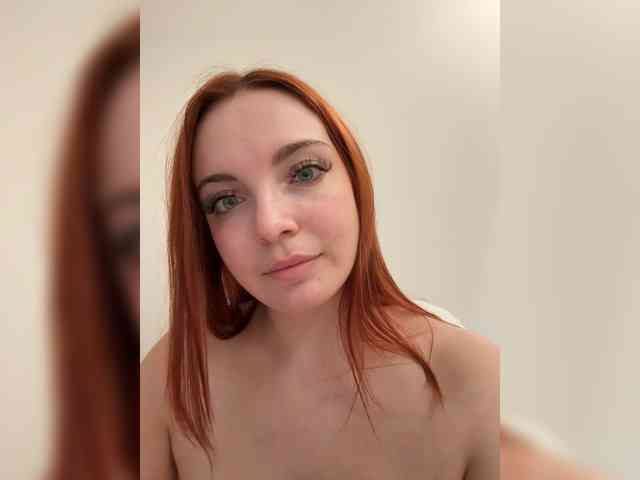 Model: YourDreamWoman
