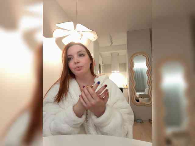 YourDreamWoman webcam