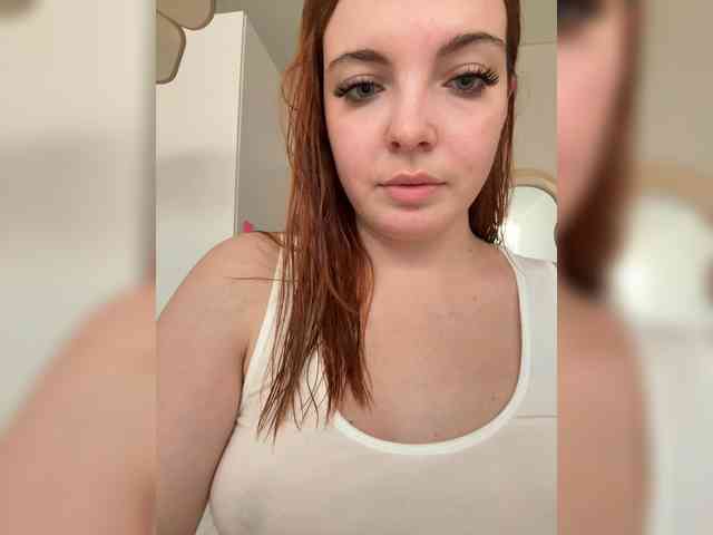 Model: YourDreamWoman