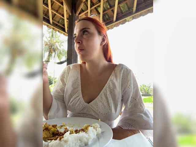 YourDreamWoman
