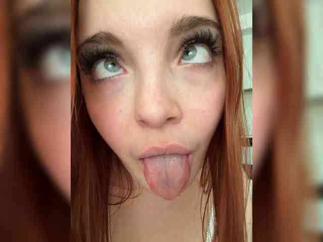 YourDreamWoman webcam