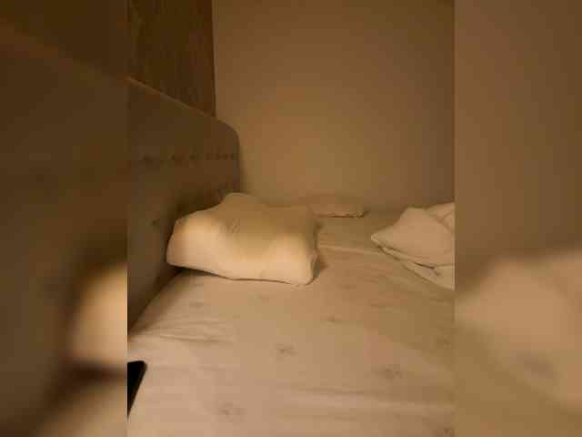 YourDreamWoman webcam