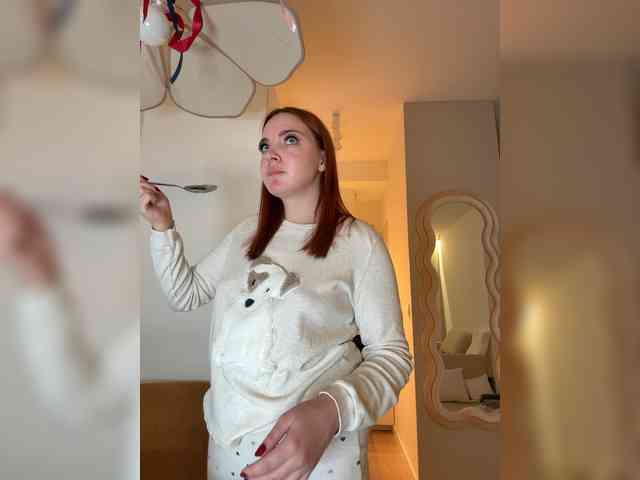 YourDreamWoman webcam