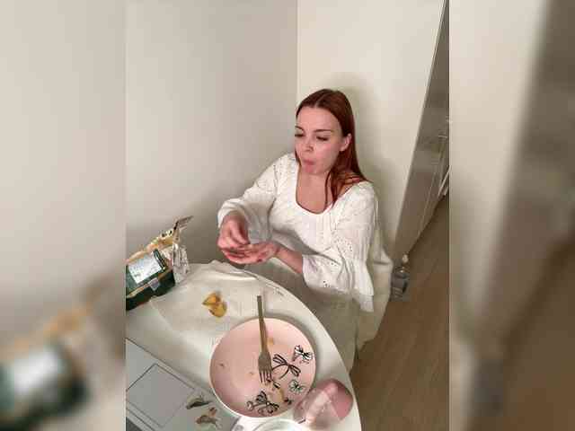 YourDreamWoman webcam